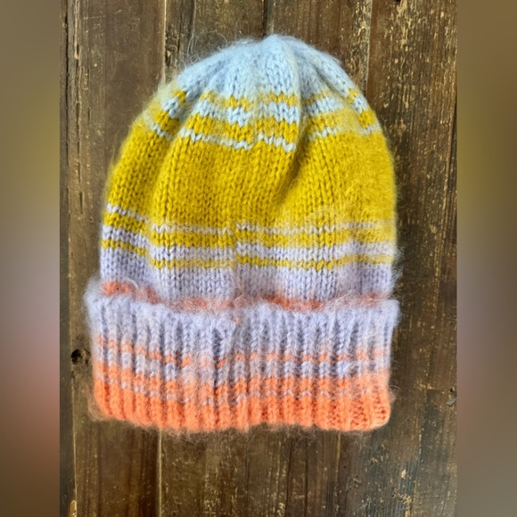 Topshop Brush Stripe Ombré Beanie - Picture 3 of 3